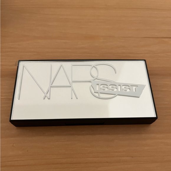 NARS: NARSissist Dual-Intensity Cheek Palette 🤎 - Picture 6 of 10